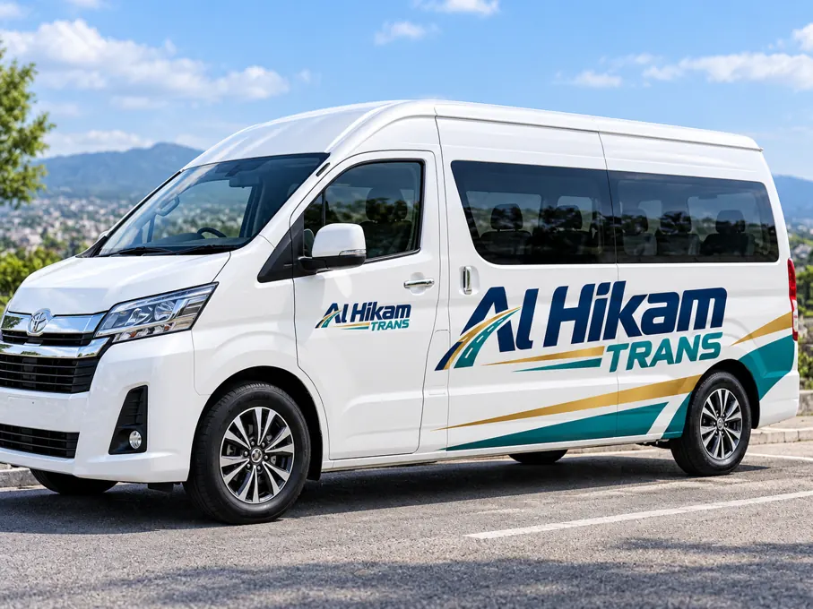 Toyota Hiace Al Hikam Trans dengan livery Wonosobo